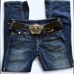 Silver tone eagle belt